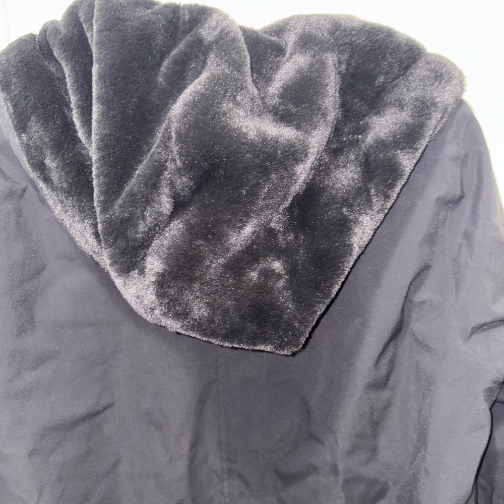 *Black Jacket - Picture 5 of 5